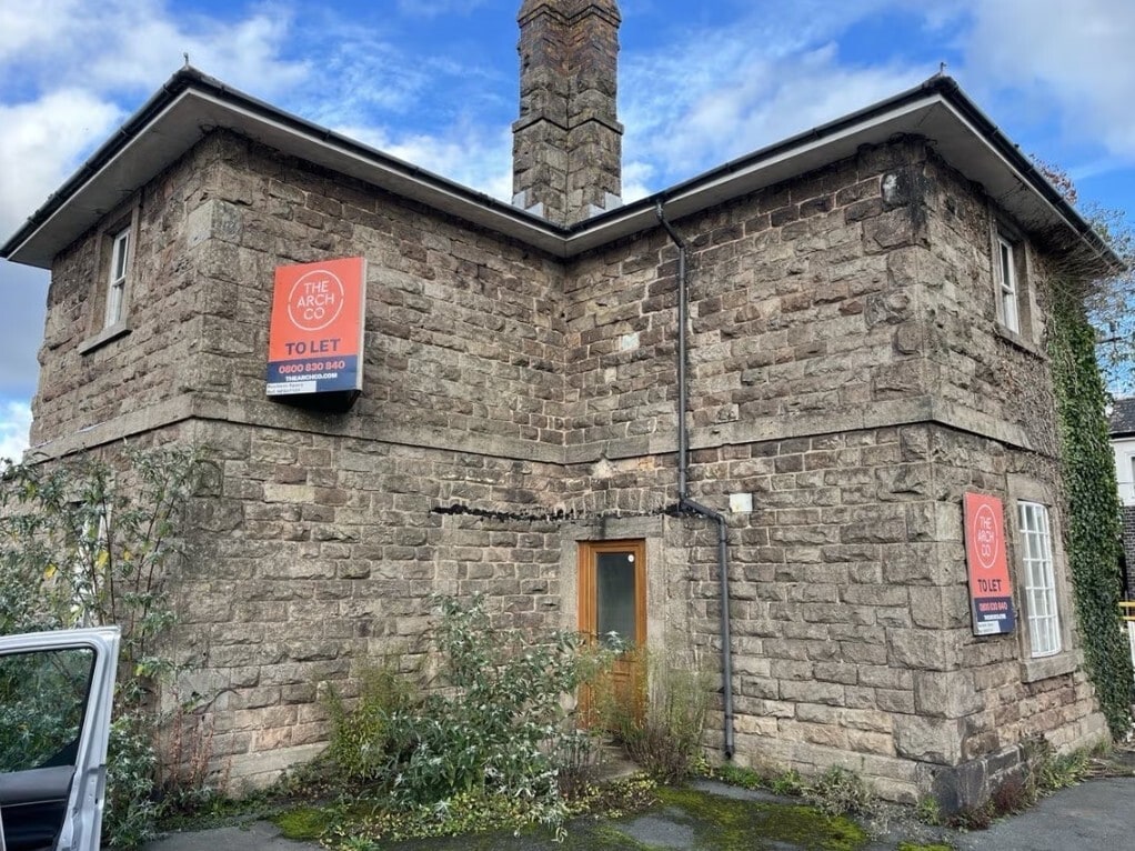 B4348, Hereford for lease Primary Photo- Image 1 of 2