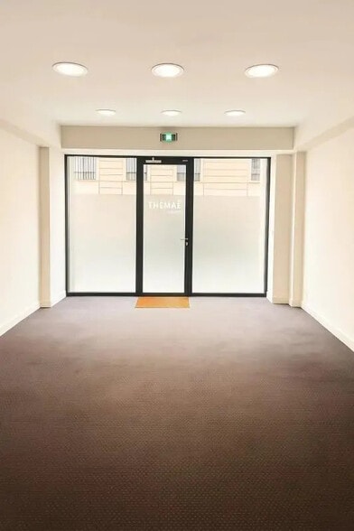 22 Rue Croix Des Petits Champs, Paris for lease - Interior Photo - Image 2 of 3