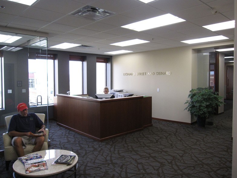 3 Civic Center Plaza, Mankato, MN for lease - Interior Photo - Image 2 of 2