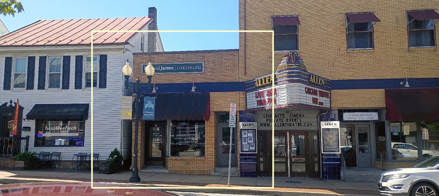 38 E Main St, Annville, PA for lease Interior Photo- Image 1 of 5
