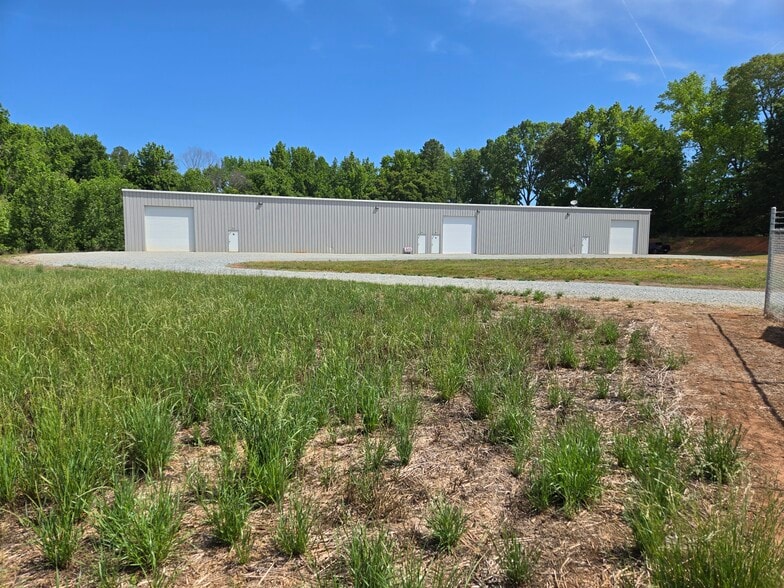 1200 Snider Kines Rd, Linwood, NC for sale - Building Photo - Image 3 of 16