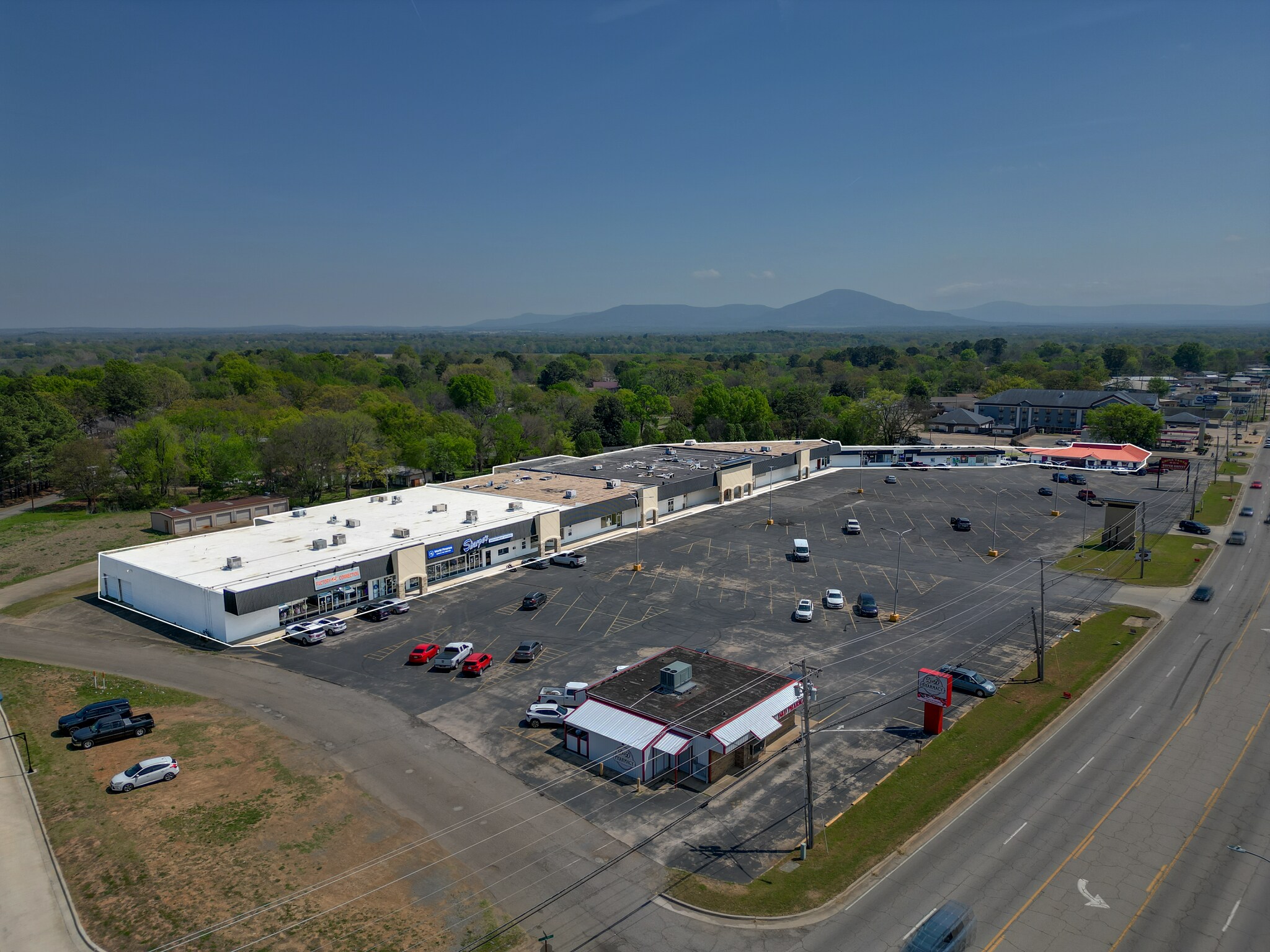 N Broadway, Poteau, OK for lease Primary Photo- Image 1 of 12
