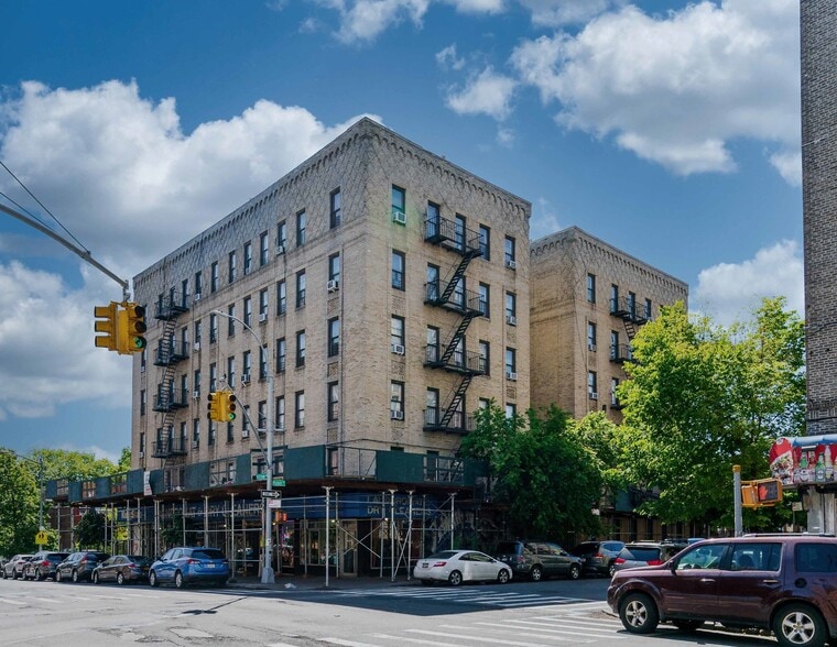 1064 Manor Ave, Bronx, NY for sale - Building Photo - Image 1 of 4