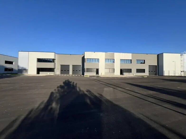 19 Chemin De La Lône, OULLINS-PIERRE-BÉNITE à vendre - Photo du bâtiment - Image 3 de 16