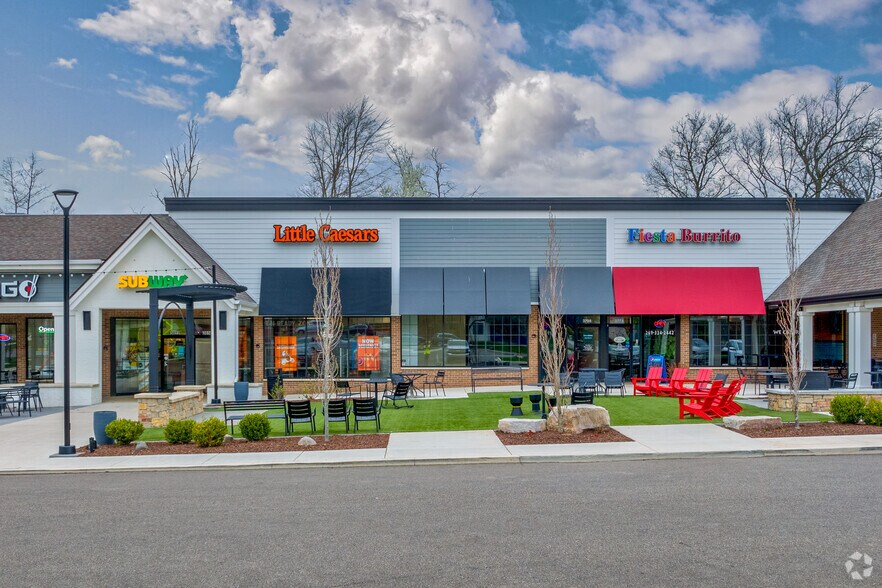 3750-3838 W Centre Ave, Portage, MI for lease - Building Photo - Image 1 of 5