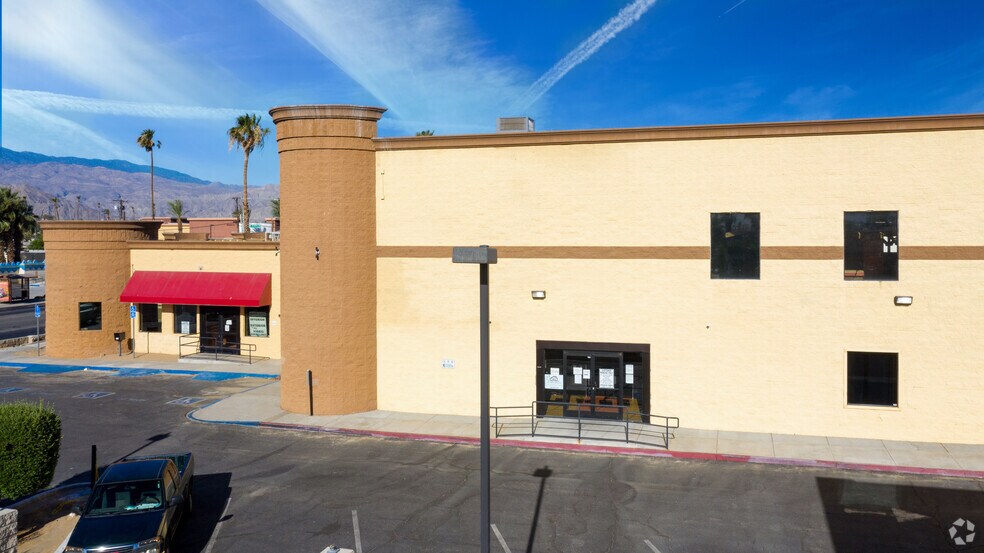 82530 Hwy 111, Indio, CA à vendre - Photo du bâtiment - Image 3 de 7