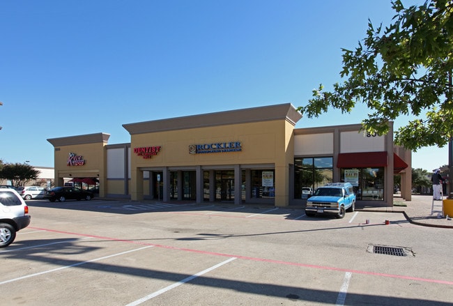 Plus de détails pour 800 N Coit Rd, Richardson, TX - Commerce de détail à louer