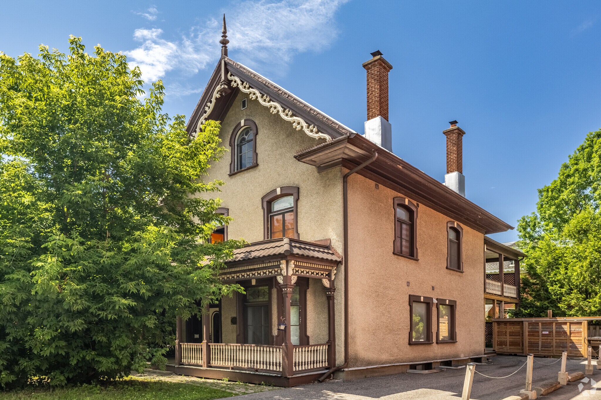 245 Laurier Av E, Ottawa, ON for sale Primary Photo- Image 1 of 24