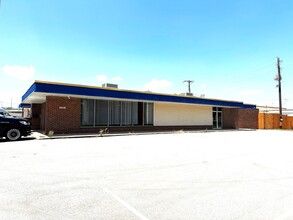 1307 W 22nd Pl, Tulsa, OK for lease Building Photo- Image 1 of 1