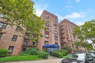 2910 137th St, Flushing, NY for lease Interior Photo- Image 1 of 8