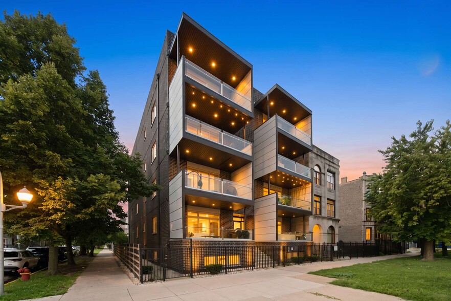 2835 W Division St, Chicago, IL for sale - Building Photo - Image 1 of 20