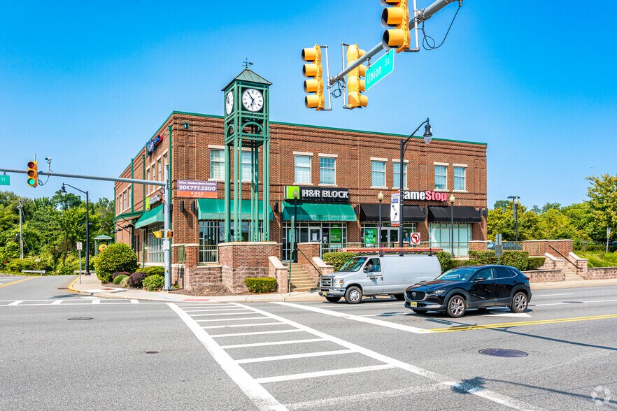 147 Main St, Lodi, NJ à louer - Photo du bâtiment - Image 2 de 4