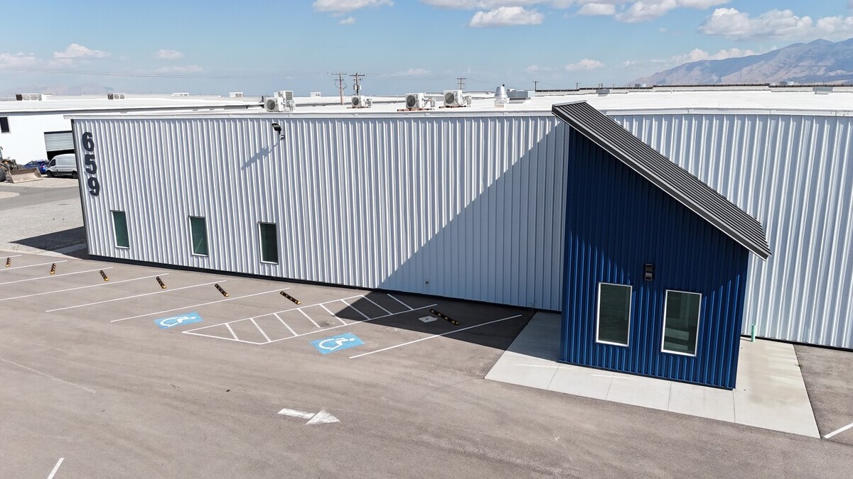 90 S Garnet St, Tooele, UT à louer Photo du bâtiment- Image 1 de 18