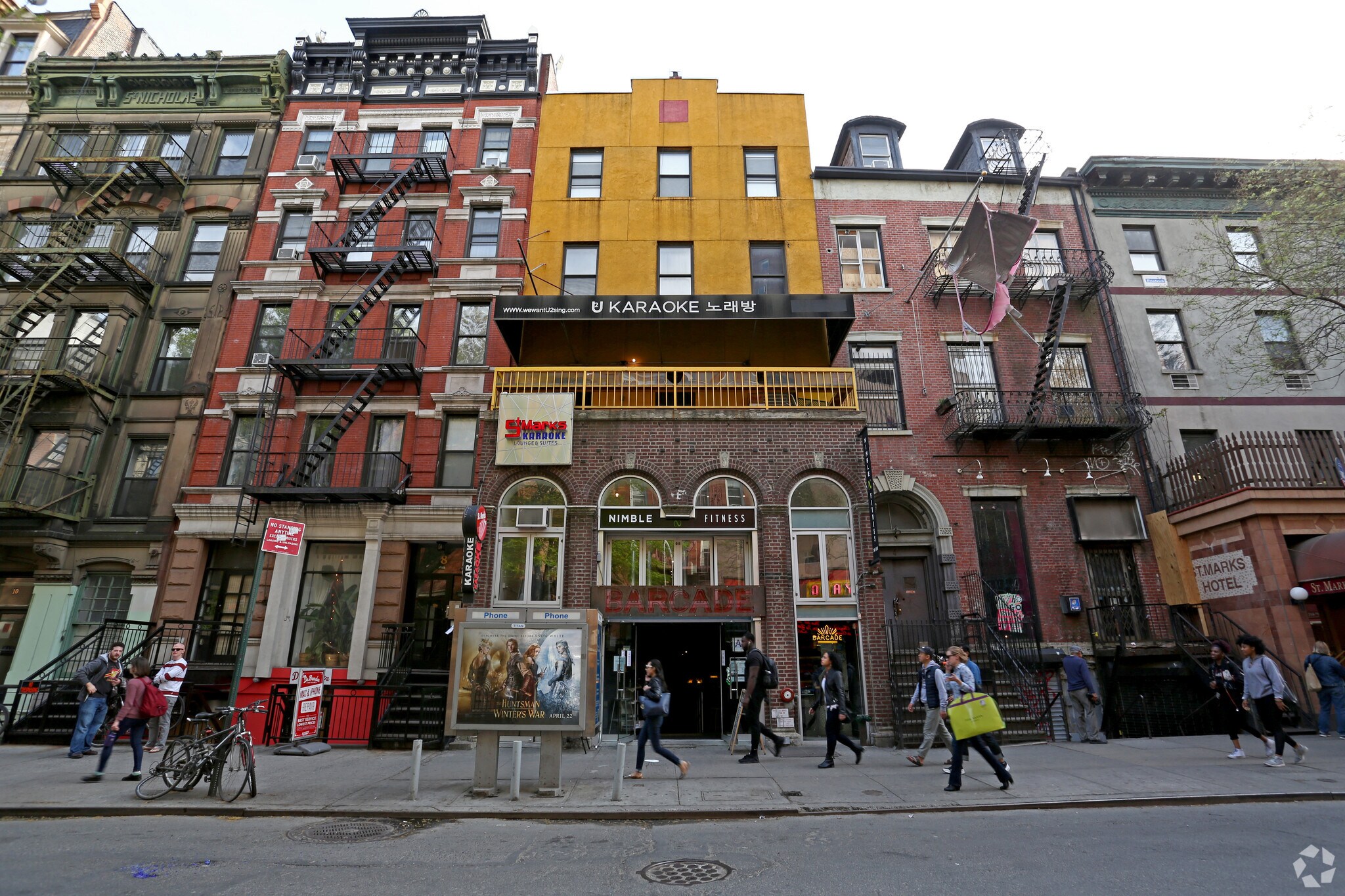 6 Saint Marks Pl, New York, NY à louer Photo du bâtiment- Image 1 de 39