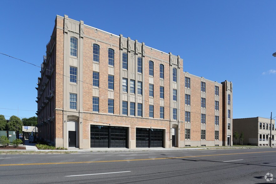 538 Erie Blvd W, Syracuse, NY à louer - Photo du bâtiment - Image 2 de 29