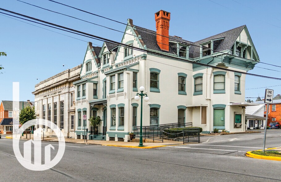 239 Market St, Lewisburg, PA à vendre - Photo du bâtiment - Image 1 de 7