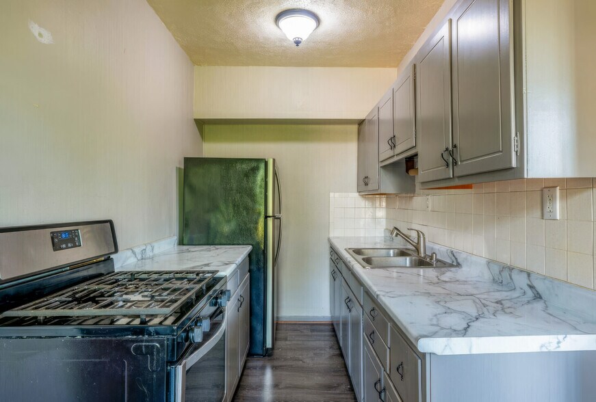 718 W Mulberry St, Kokomo, IN à vendre - Photo du bâtiment - Image 3 de 5