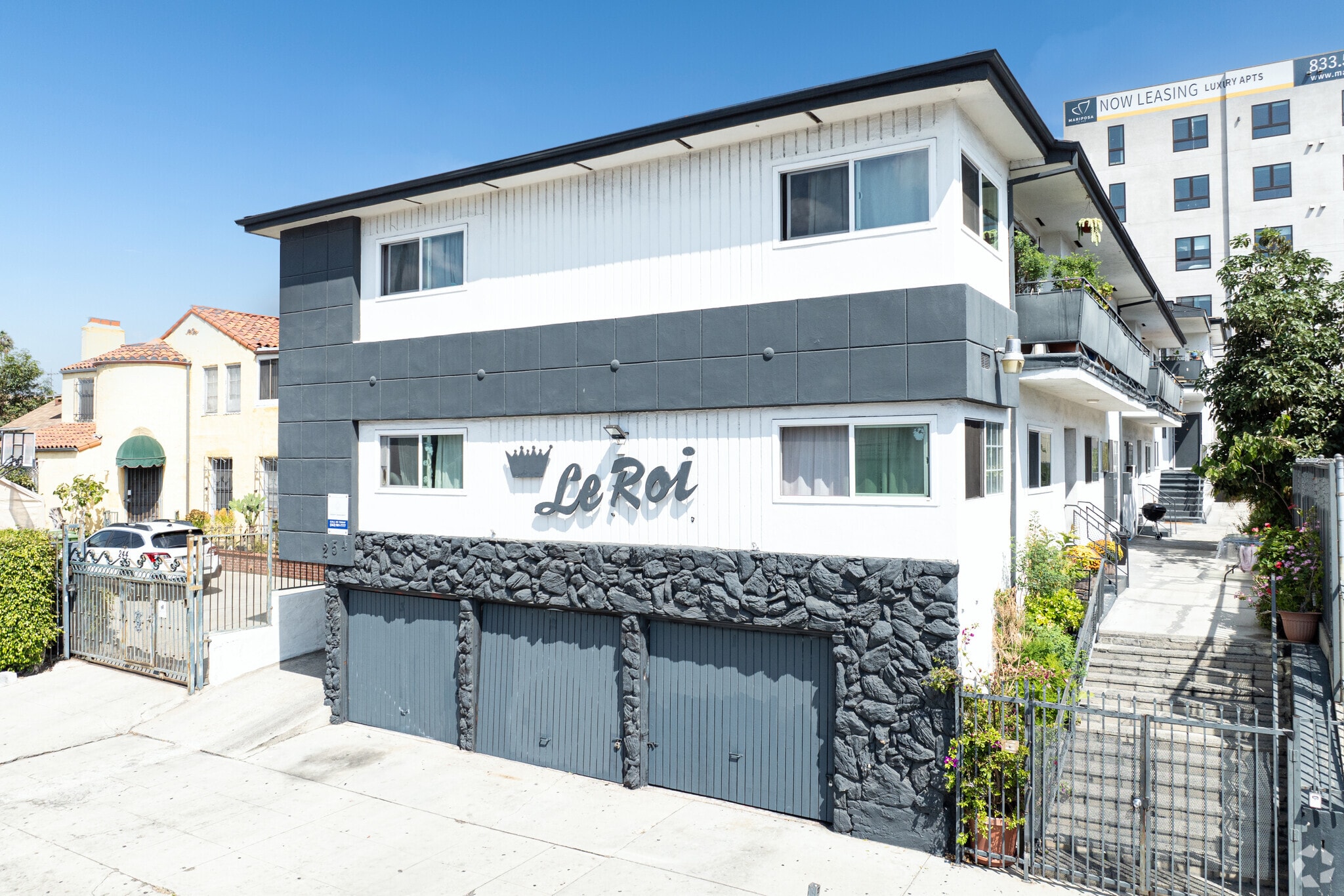 254 S Normandie Ave, Los Angeles, CA à vendre Photo principale- Image 1 de 33
