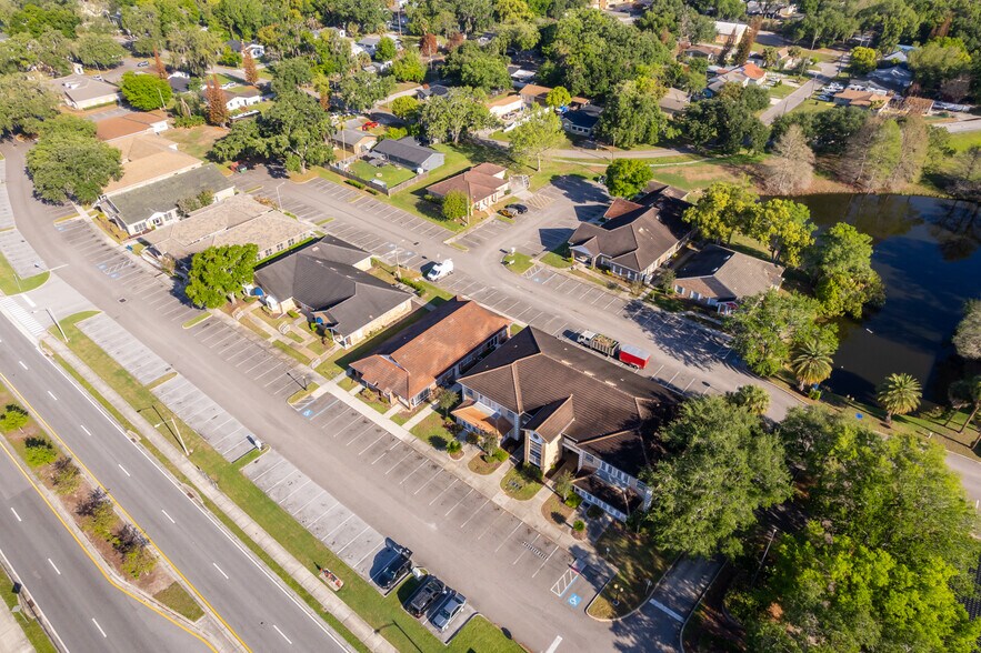 809 E Oak St, Kissimmee, FL à vendre - Photo intérieure - Image 2 de 26