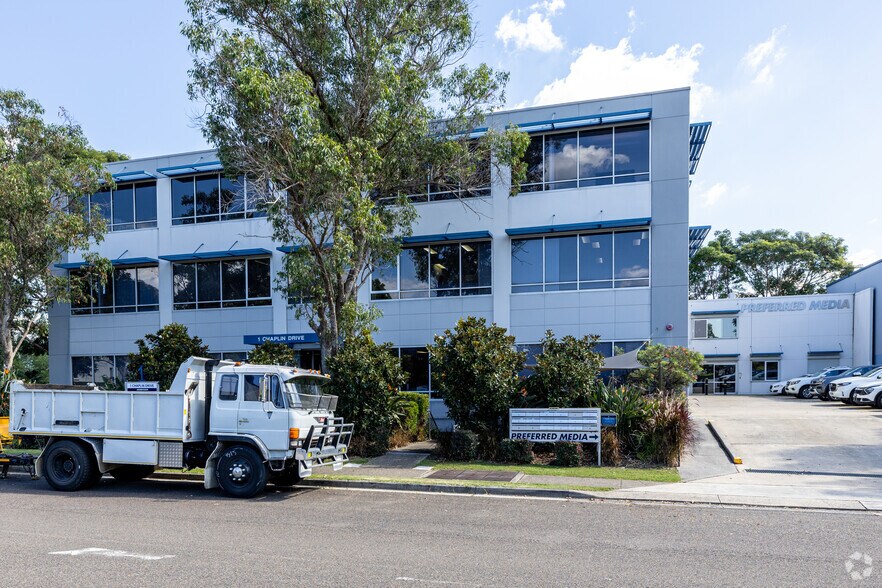 1 Chaplin Dr, Lane Cove West à louer - Photo principale - Image 1 de 5