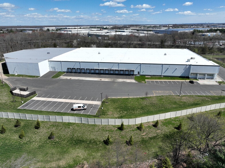 138 Georges Rd, Dayton, NJ for lease - Building Photo - Image 3 of 4
