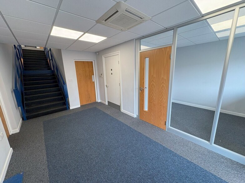 Hoyle Rd, Calverton à louer - Photo intérieure - Image 3 de 7