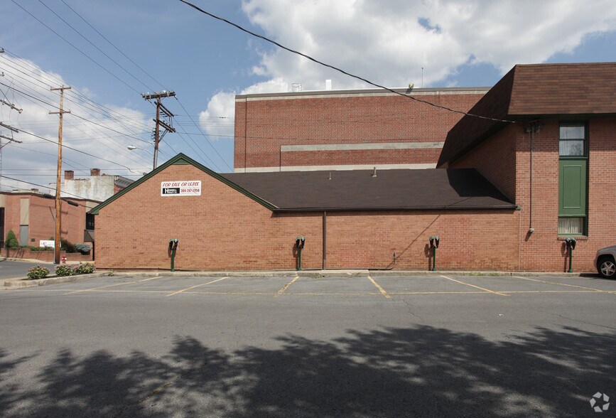 126 E Burke St, Martinsburg, WV for sale - Building Photo - Image 2 of 6