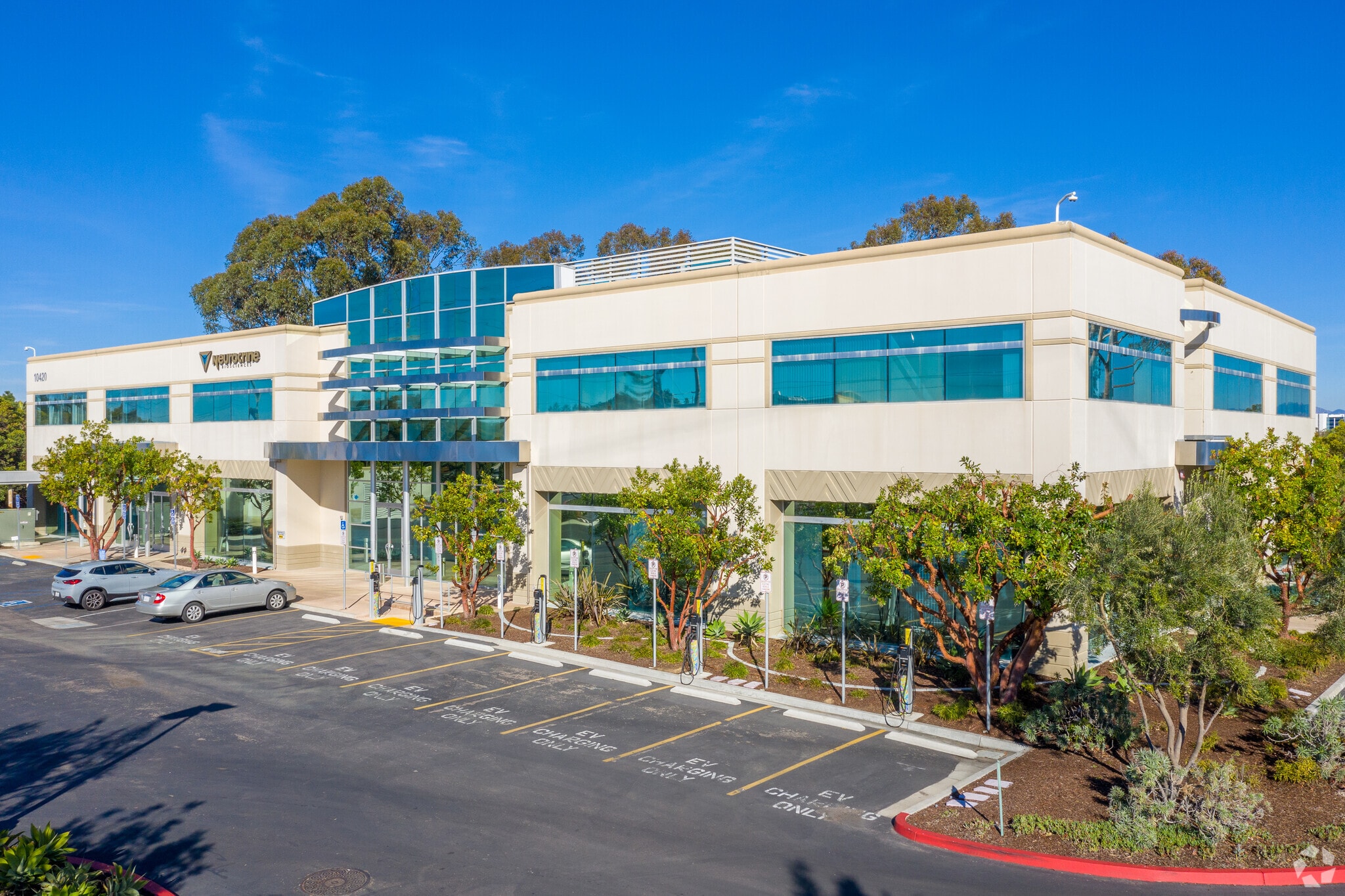 10420 Wateridge Cir, San Diego, CA à louer Photo du bâtiment- Image 1 de 12