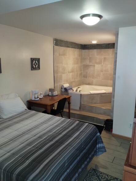 3107 W Lake Rd, Erie, PA for sale - Building Photo - Image 3 of 35