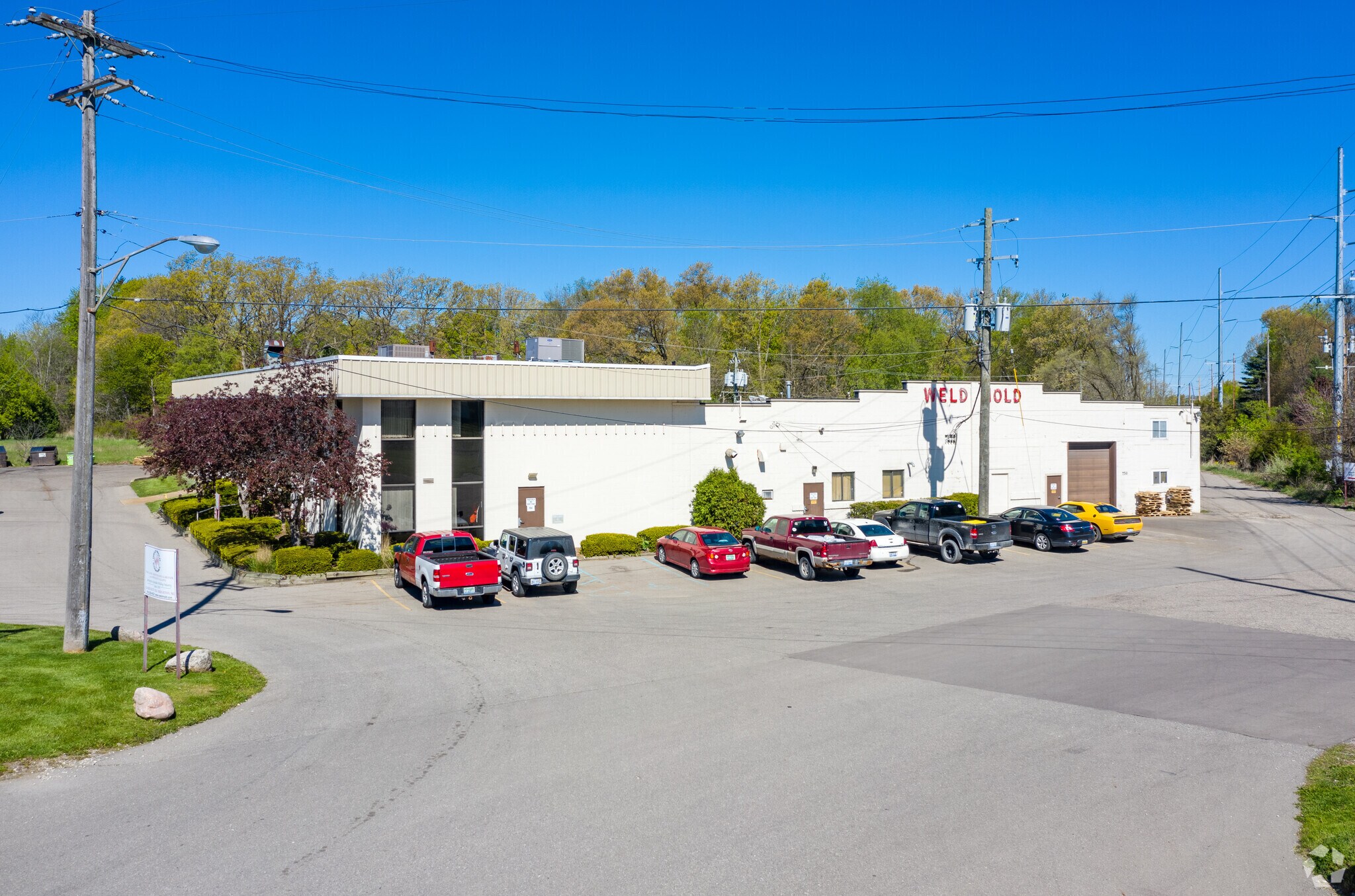 750 Rickett Rd, Brighton, MI à vendre Photo principale- Image 1 de 4