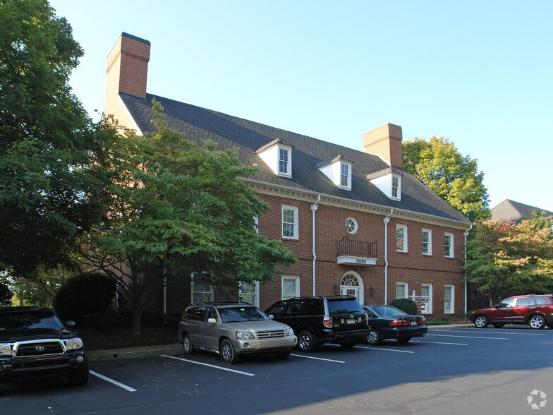 11099 Houze Rd, Roswell, GA à louer - Photo principale - Image 1 de 8