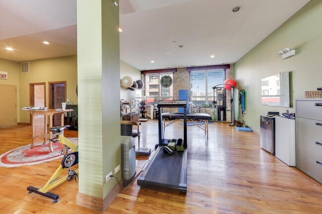 More details for 1811-1819 W North Ave, Chicago, IL - Office for Lease