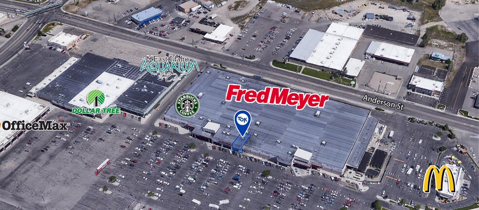 1547-1561 N Yellowstone Hwy, Idaho Falls, ID à louer - Photo du bâtiment - Image 1 de 6