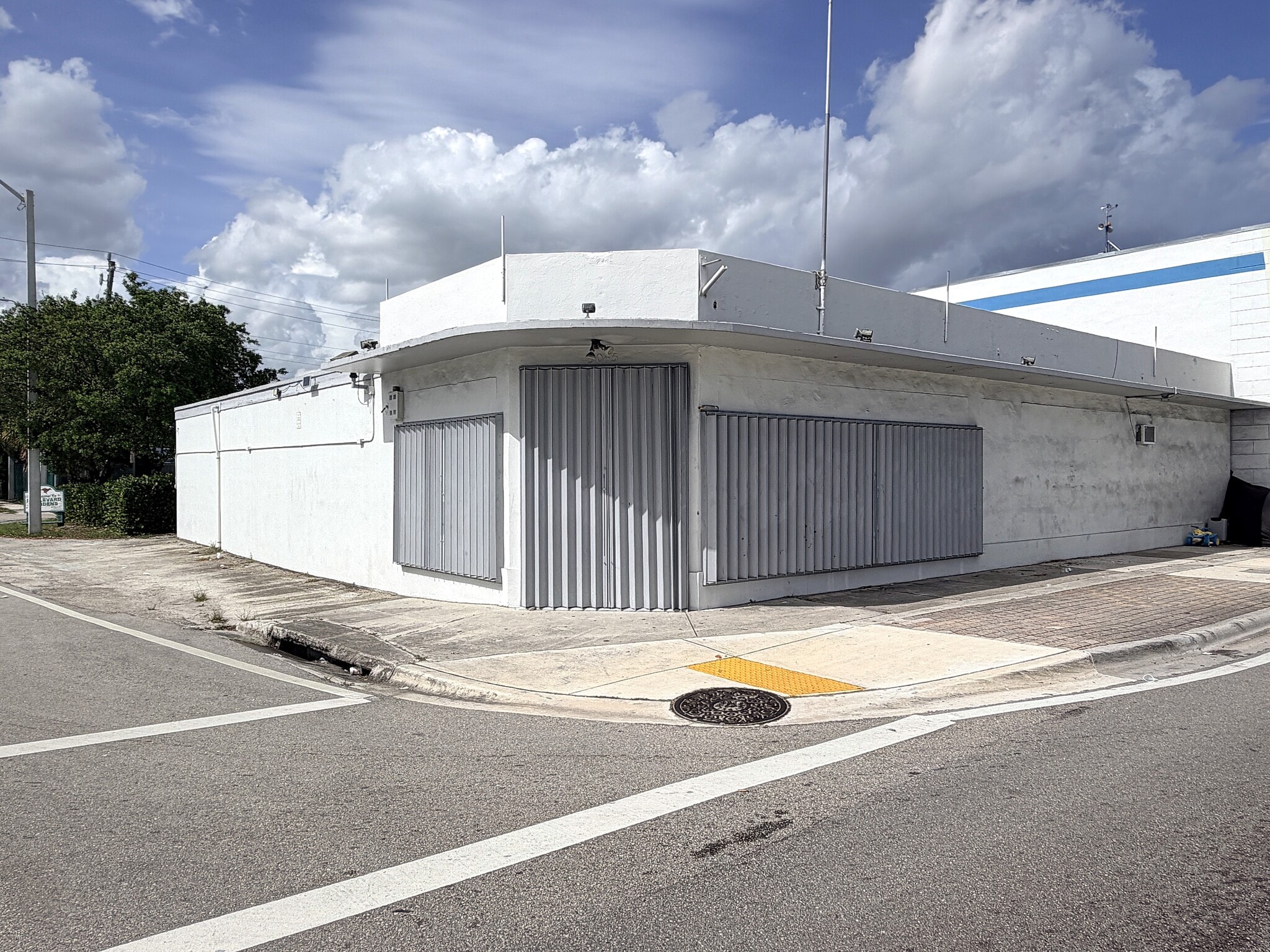 3045 W Broward Blvd, Fort Lauderdale, FL à louer Photo intérieure- Image 1 de 16