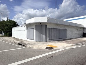 3045 W Broward Blvd, Fort Lauderdale, FL à louer Photo intérieure- Image 1 de 16