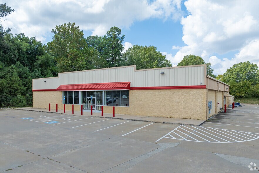 5245 Riverdale Rd, Memphis, TN for lease - Primary Photo - Image 1 of 4