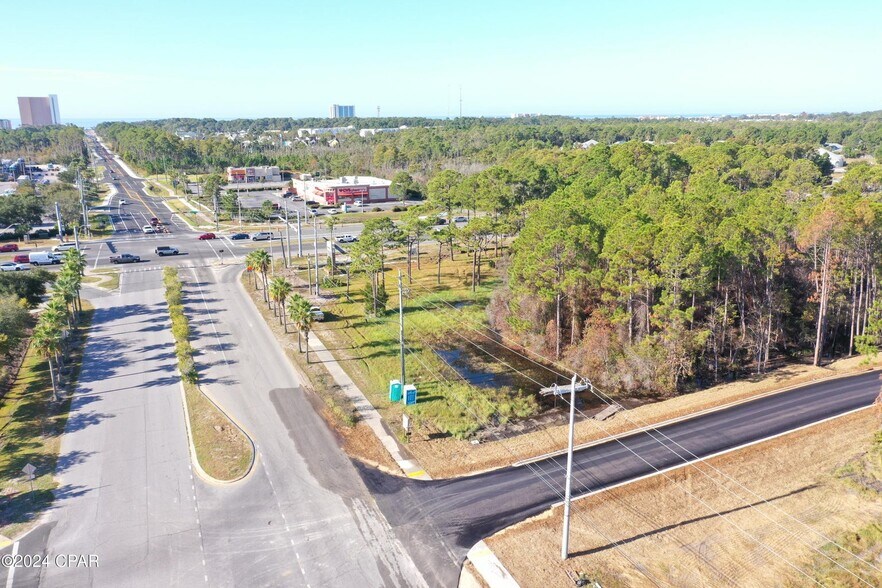 11800 Panama City Beach Pky, Panama City Beach, FL à vendre - Photo du bâtiment - Image 2 de 14