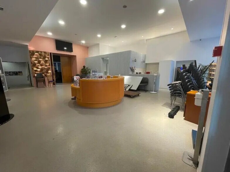 119 Rue La Fayette, Paris à vendre - Photo du bâtiment - Image 2 de 28