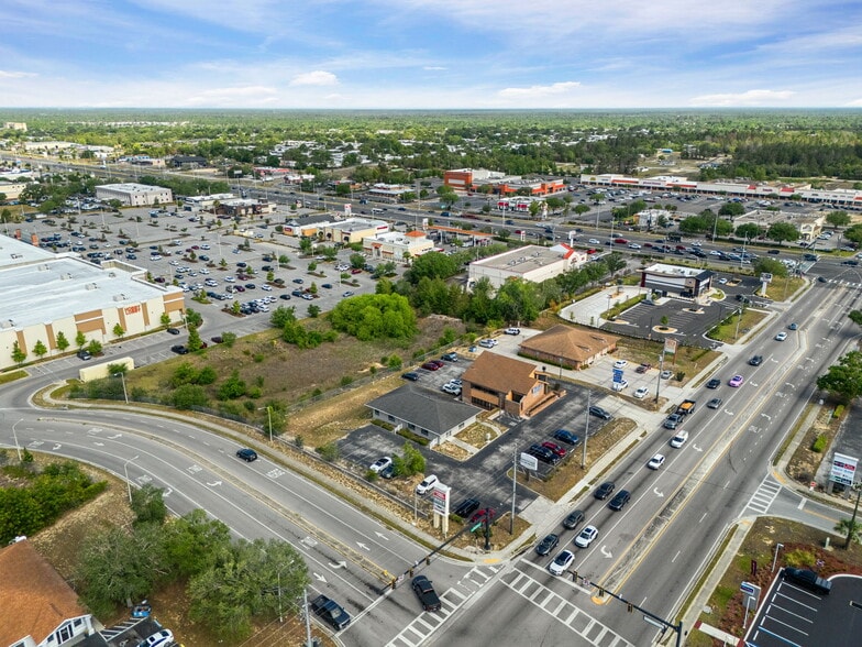 7125 Mariner Blvd, Spring Hill, FL for lease - Building Photo - Image 2 of 10