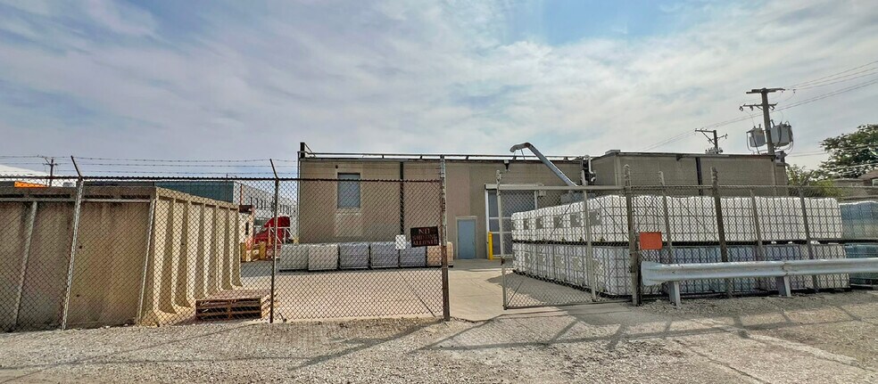 1830 N Laramie Ave, Chicago, IL for sale - Building Photo - Image 2 of 7