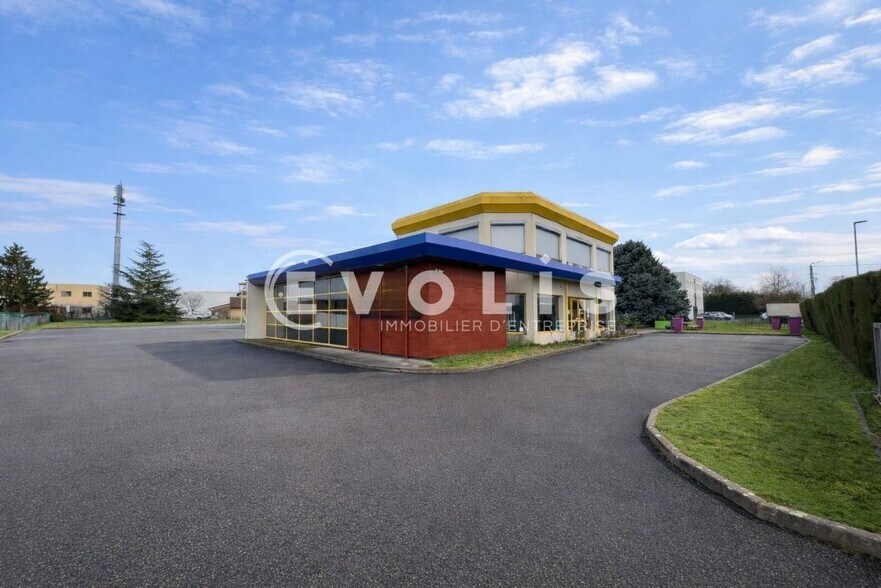 Rue Des Genets, Reyrieux for lease - Building Photo - Image 1 of 15