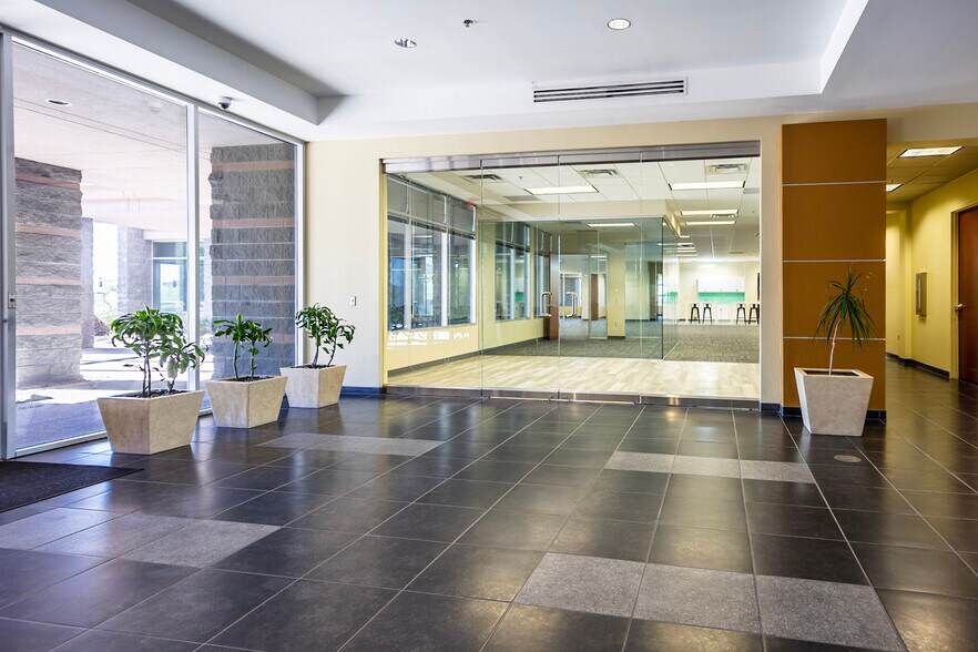 8502 E Princess Dr, Scottsdale, AZ à louer - Photo intérieure - Image 2 de 4