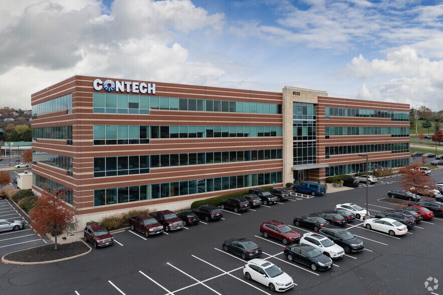 9050 Centre Pointe Dr, West Chester, OH à louer - Photo du bâtiment - Image 2 de 29