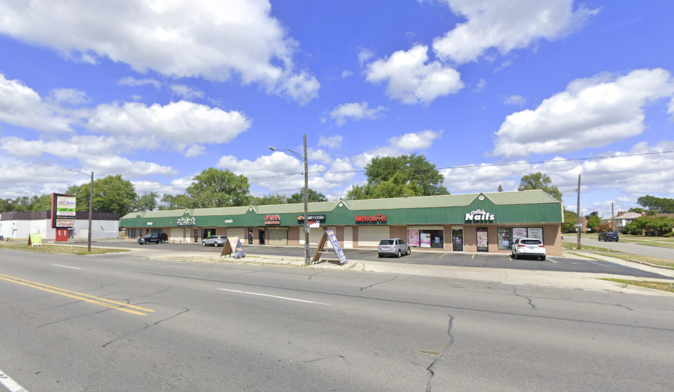 14802-14824 W Seven Mile, Detroit, MI for lease - Building Photo - Image 1 of 3