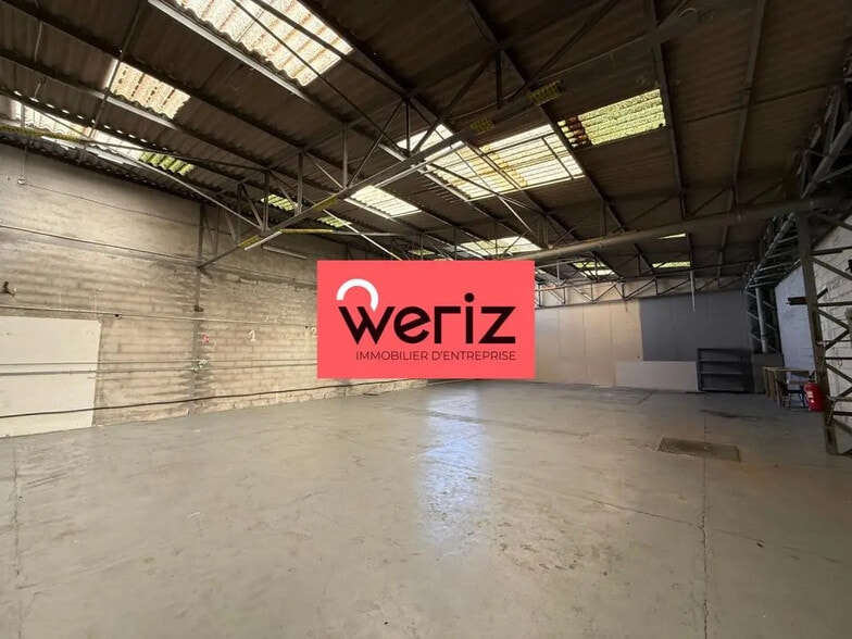 Industriel dans Rousset à louer - Photo intérieure - Image 3 de 11