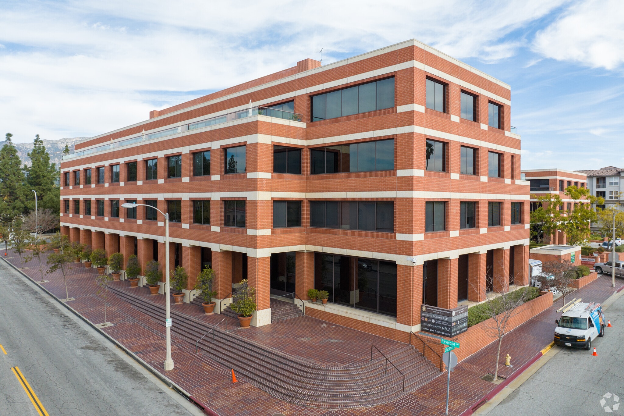 100 E Corson St, Pasadena, CA for lease Building Photo- Image 1 of 24