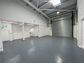Ferry Ln, Rainham for lease Interior Photo- Image 1 of 3