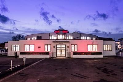Beehive Ring Rd, Gatwick for lease - Building Photo - Image 2 of 4