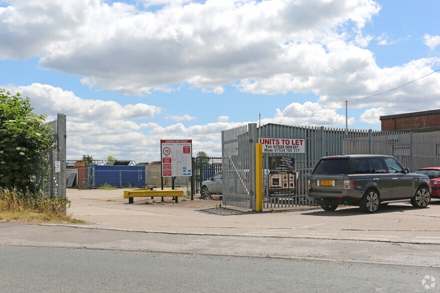 Moss Rd, Askern for lease - Building Photo - Image 2 of 11