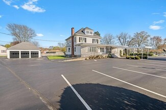 Plus de détails pour 982 Warwick Ave, Warwick, RI - Vente au détail à vendre